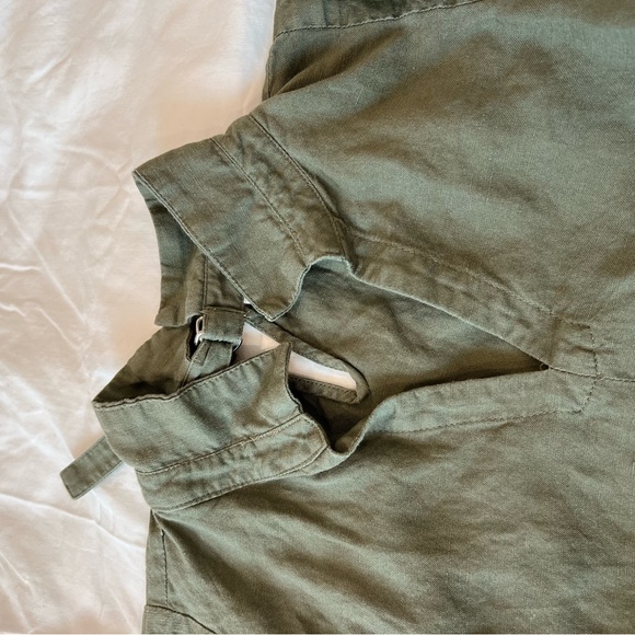 TRT Green Linen Top - Picture 3 of 5